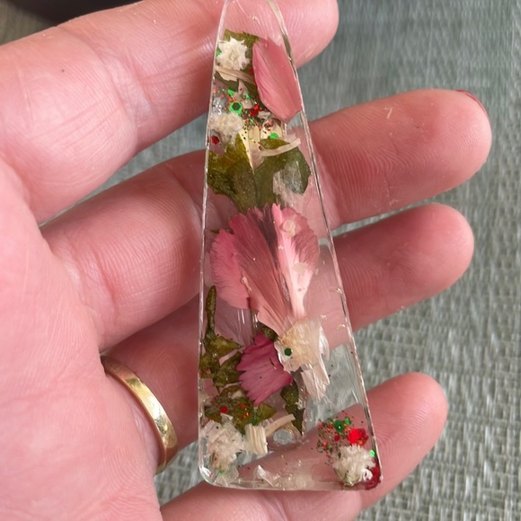 XMAS Handmade Pressed Flower Holiday Vibes French Hair Clip Triangle Shape - Picture 3 of 8